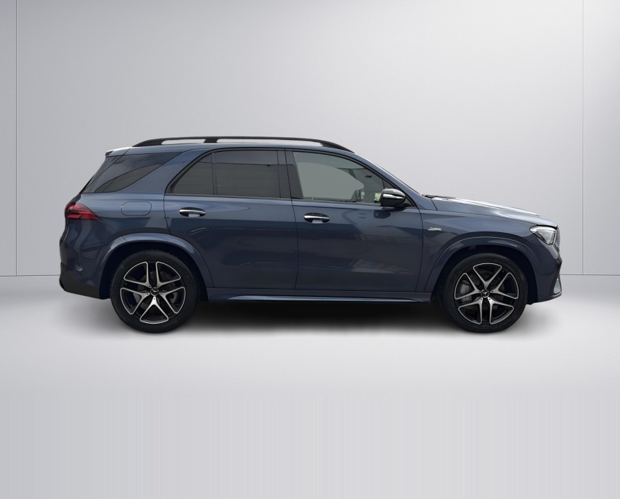 Mercedes-Benz GLE 53 AMG 4MATIC+ (2)