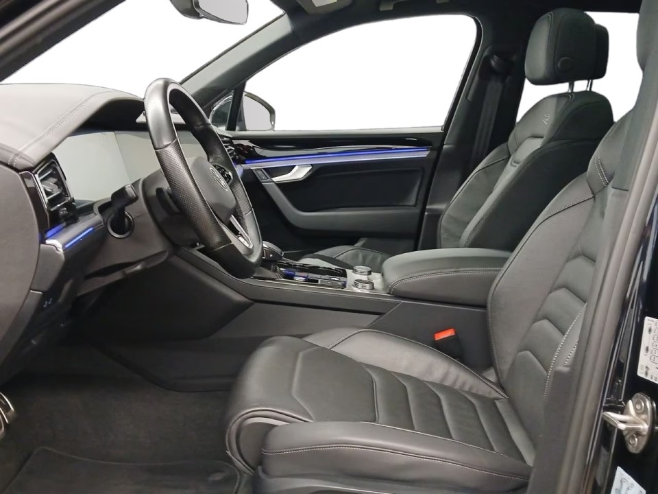 Volkswagen Touareg R-Line - foto 10