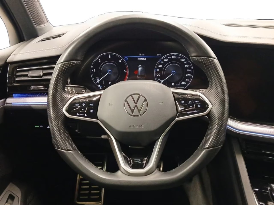 Volkswagen Touareg R-Line - foto 8