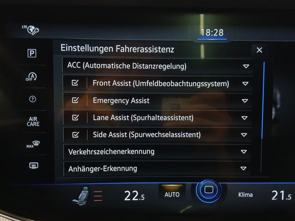 Volkswagen Touareg R-Line - foto 15