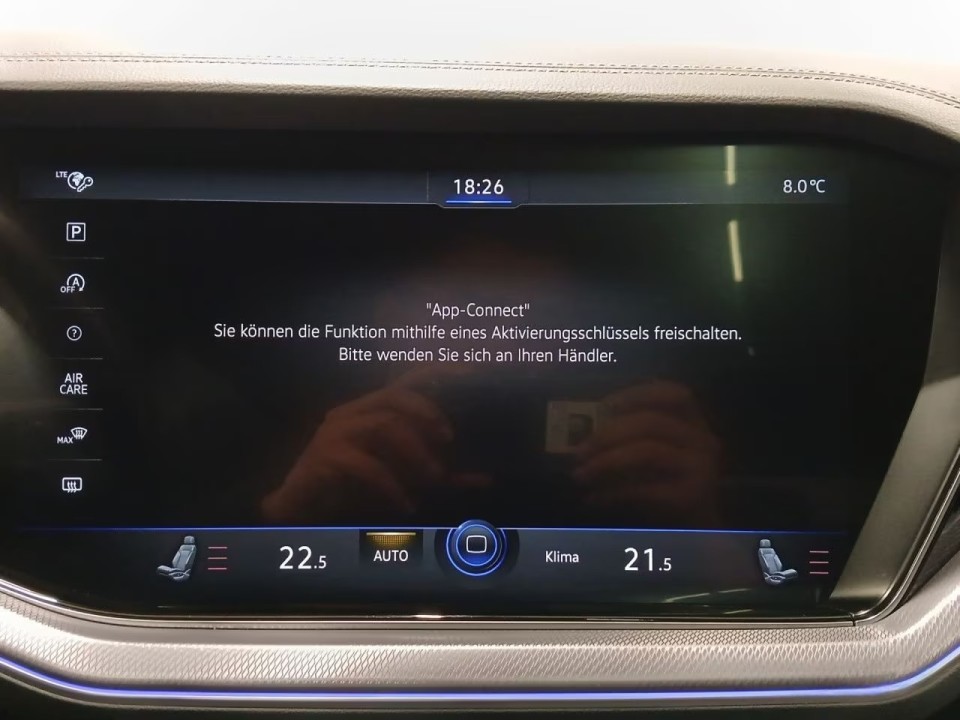 Volkswagen Touareg R-Line - foto 16