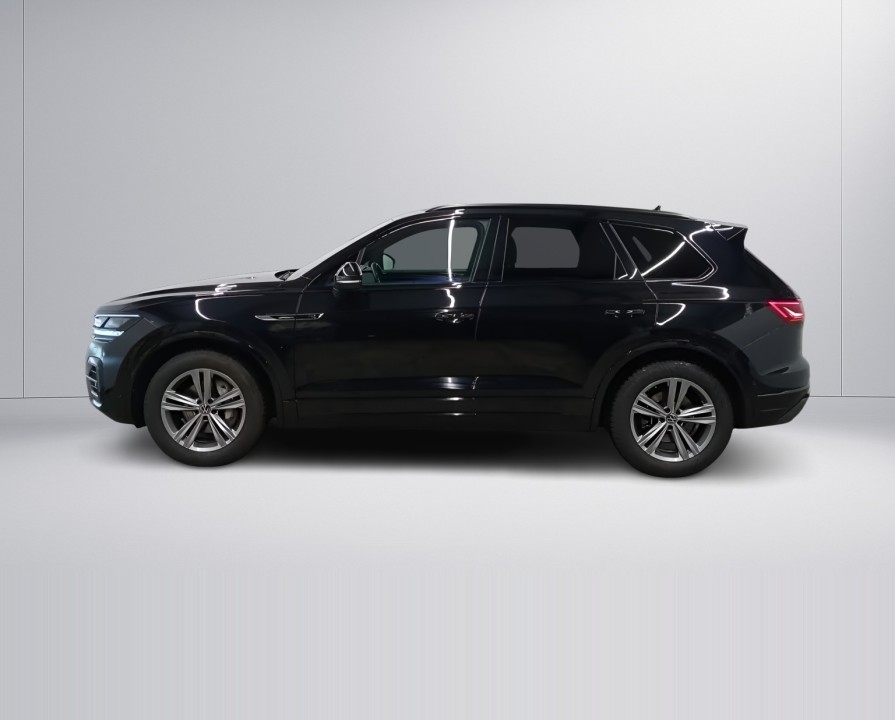 Volkswagen Touareg R-Line (5)