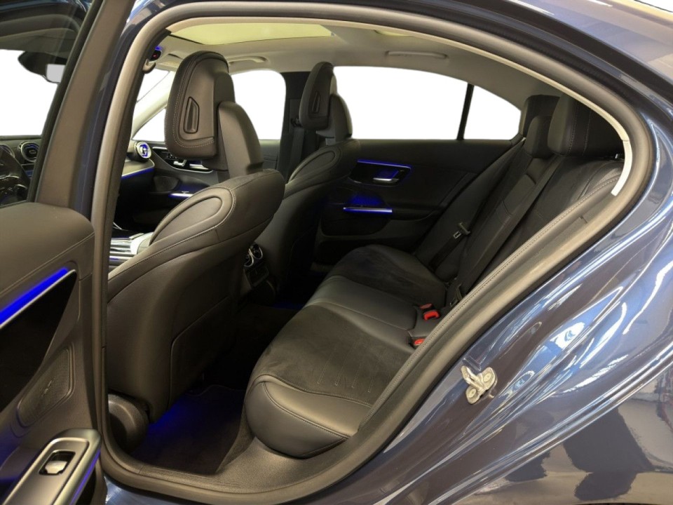 Mercedes-Benz C 300e - foto 10