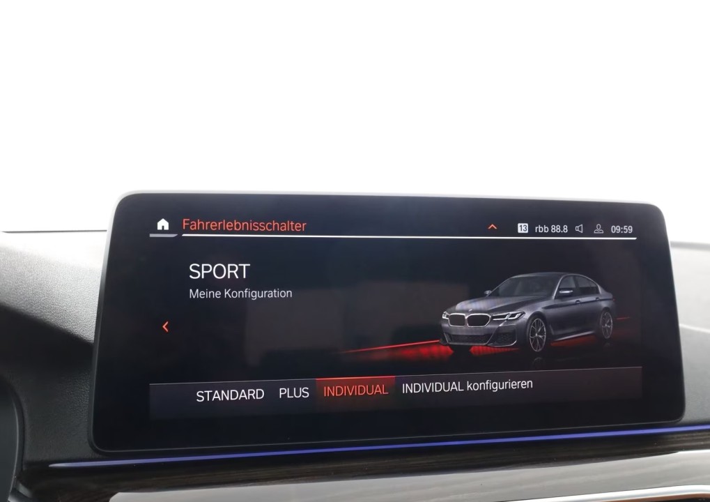 BMW Seria 5 540i M-Sport - foto 22
