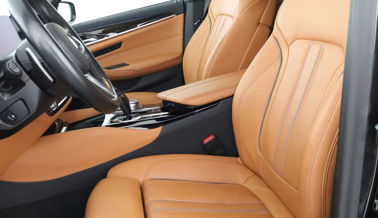 BMW Seria 5 540i M-Sport - foto 10