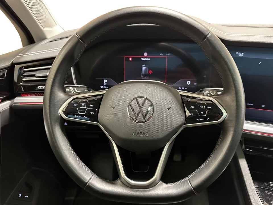 Volkswagen Touareg - foto 12