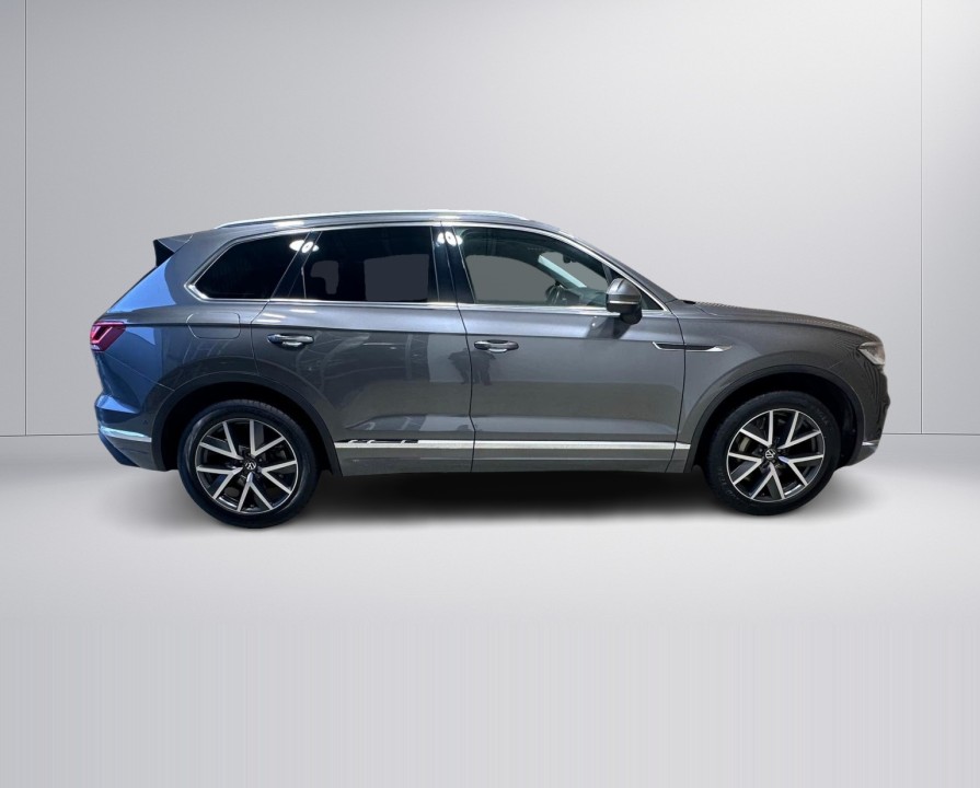 Volkswagen Touareg (3)