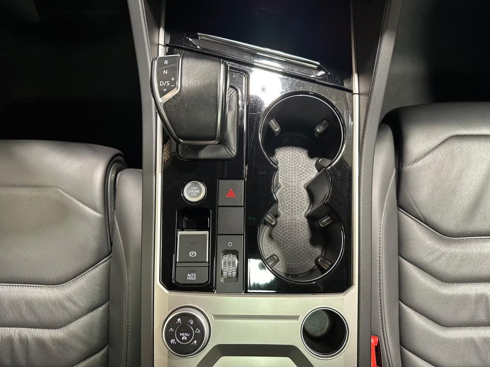 Volkswagen Touareg - foto 19