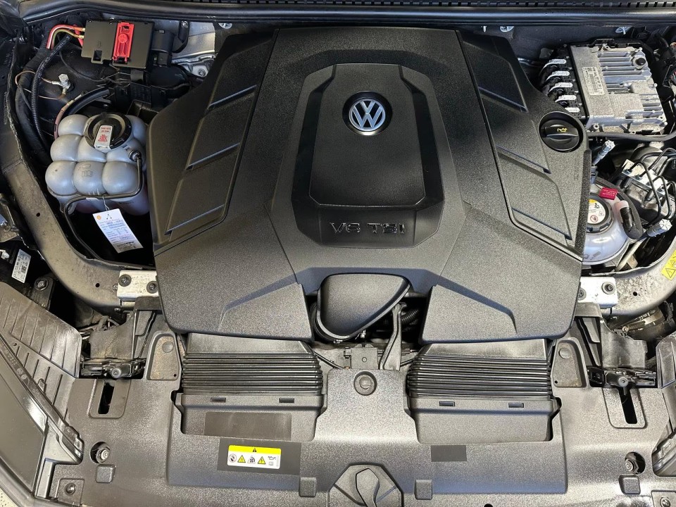 Volkswagen Touareg - foto 25