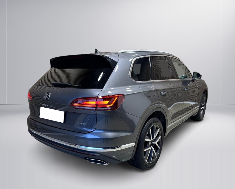 Volkswagen Touareg (4)