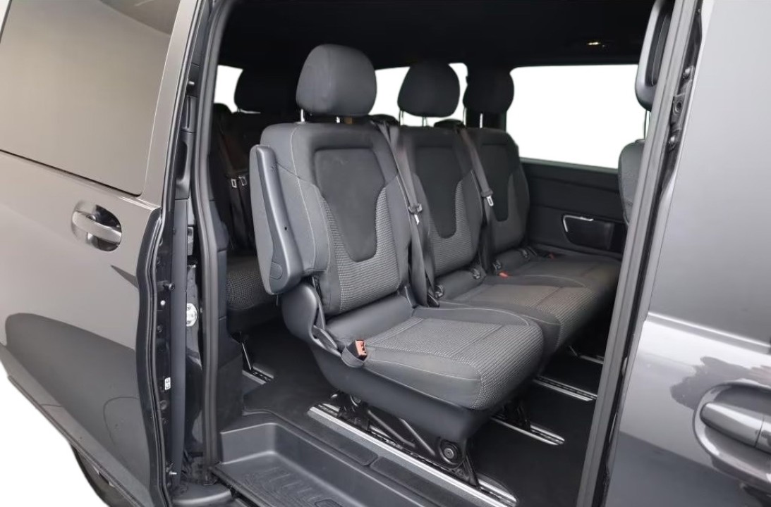 Mercedes-Benz V 300d - foto 20