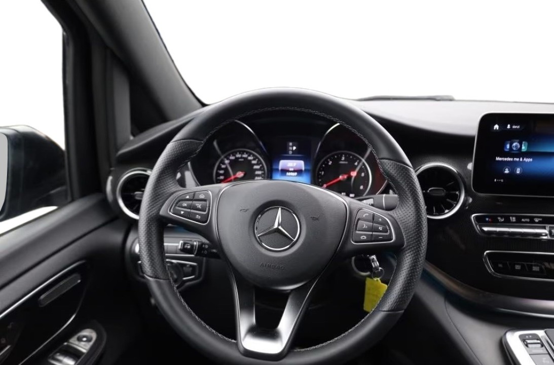 Mercedes-Benz V 300d - foto 11