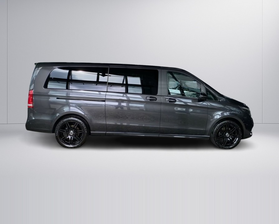 Mercedes-Benz V 300d (2)