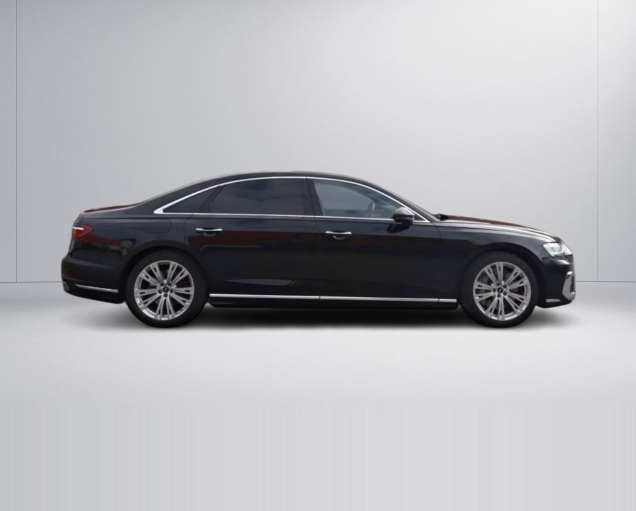 Audi A8 60 TFSIe S-LINE (2)