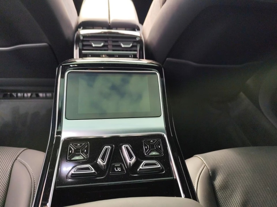 Audi A8 60 TFSIe S-LINE - foto 15
