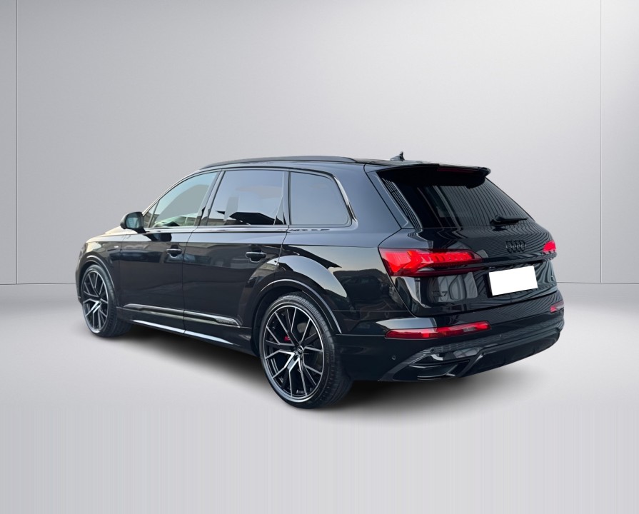 Audi Q7 55 TFSI Quattro Tiptronic S-line (4)
