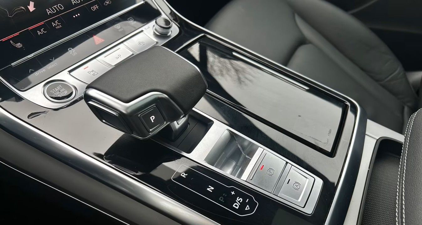Audi Q7 55 TFSI Quattro S-line - foto 10