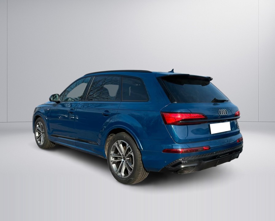 Audi Q7 55 TFSI Quattro S-line (4)