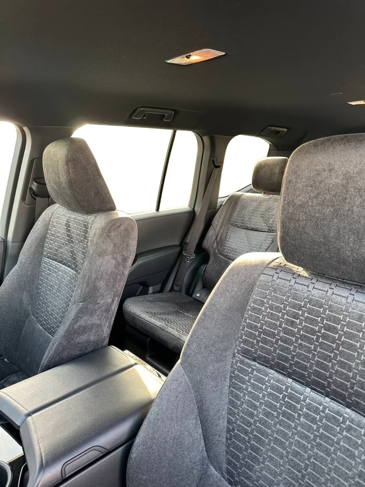 Toyota Land Cruiser LC300 - foto 9