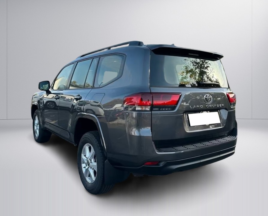 Toyota Land Cruiser LC300 - foto 6