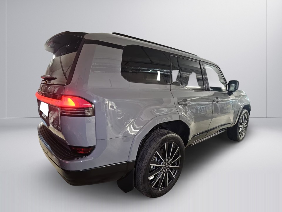 Lexus Seria GX 550 (3)