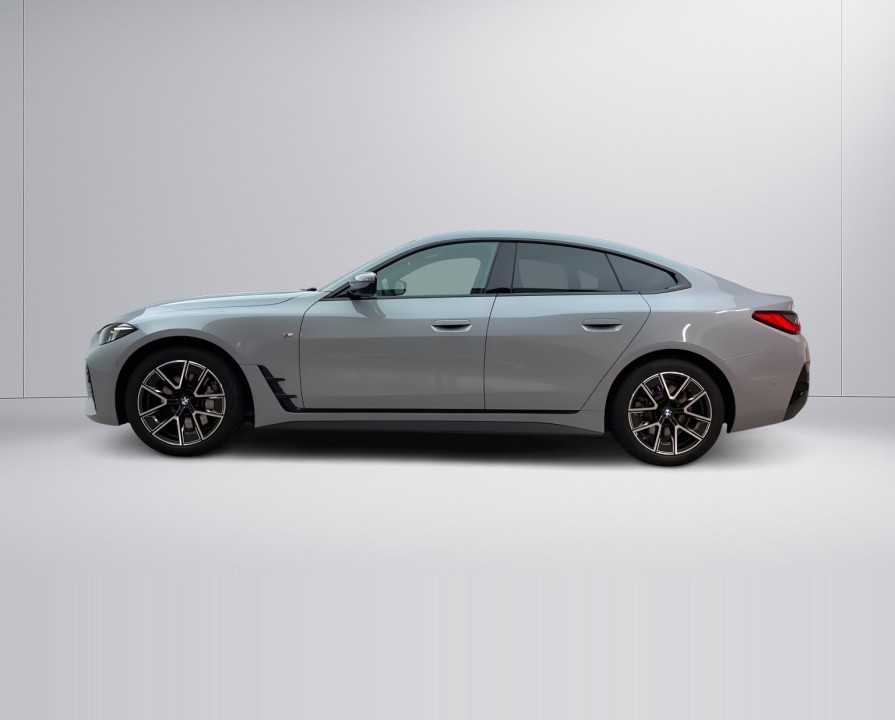 BMW Seria 4 xDrive430i Gran Coupé M-Sport (2)
