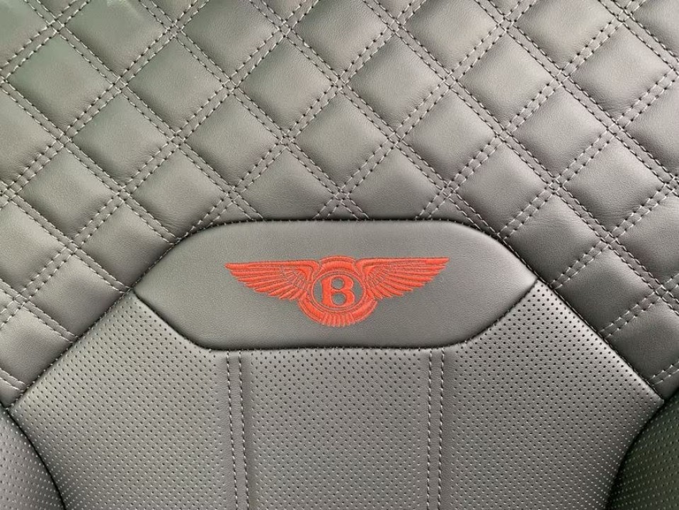 Bentley Bentayga V8 S Black Edition - foto 22