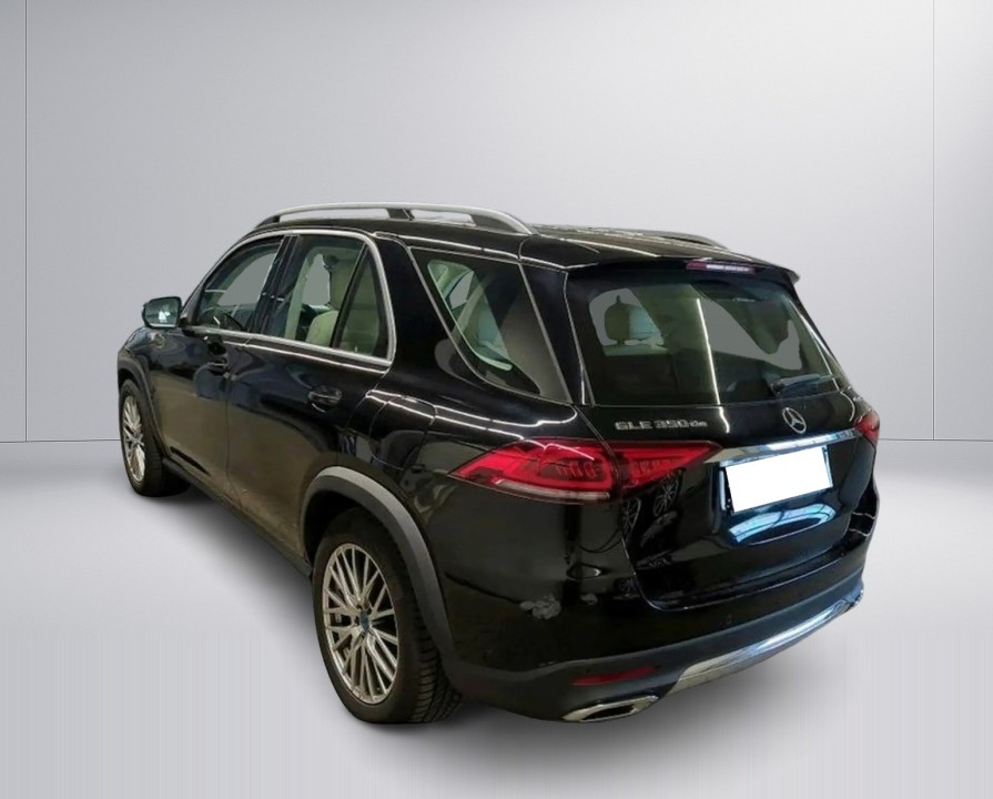 Mercedes-Benz GLE 350de 4MATIC (4)