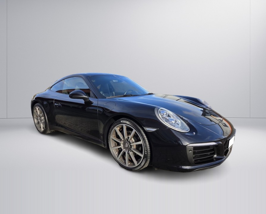 Porsche 911 Carrera (2)