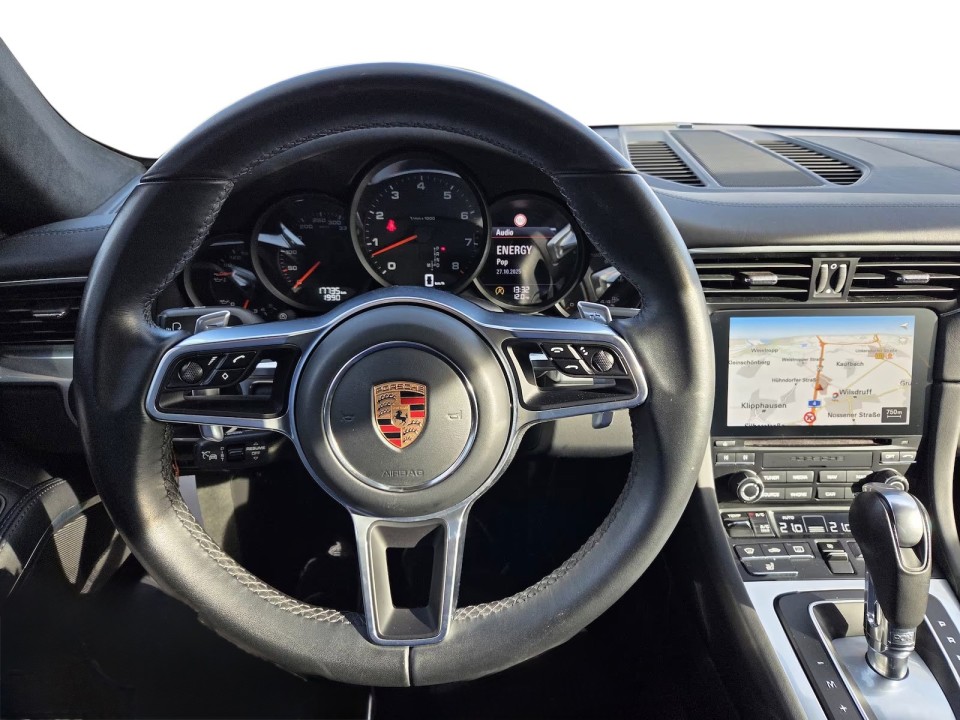 Porsche 911 Carrera - foto 9