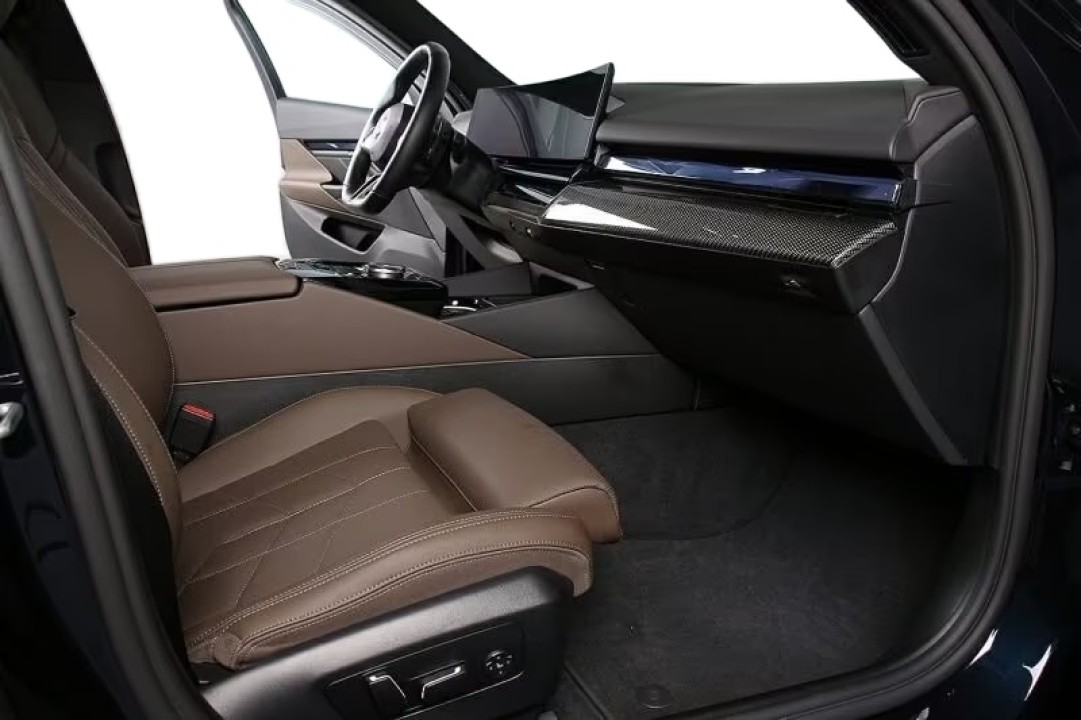 BMW Seria 5 520d Touring M-Sport - foto 7