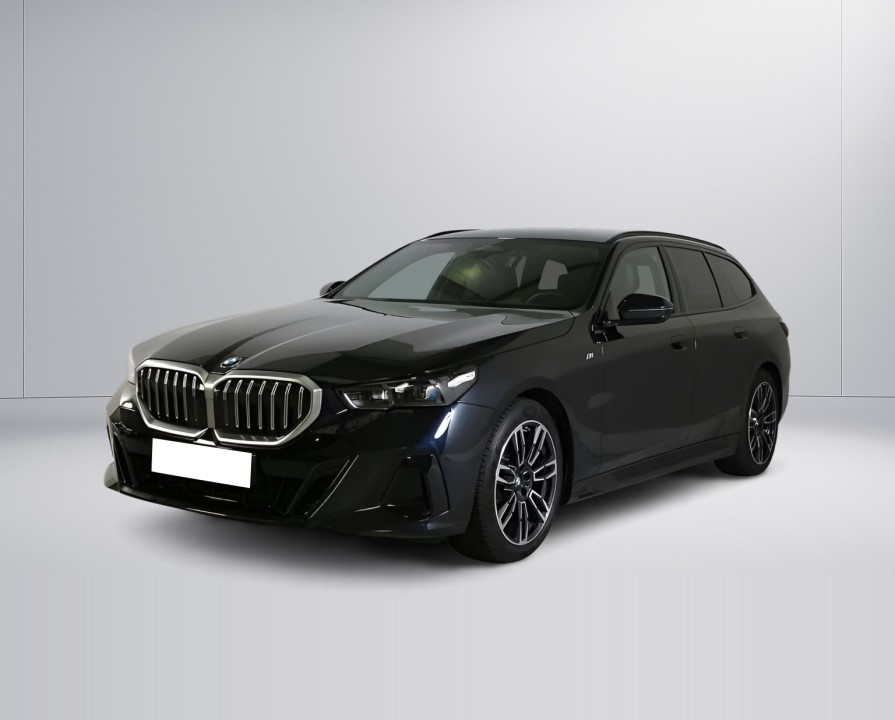 BMW Seria 5 520d Touring M-Sport (2)