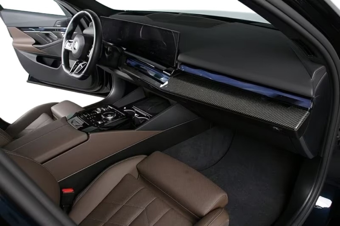 BMW Seria 5 520d Touring M-Sport - foto 6