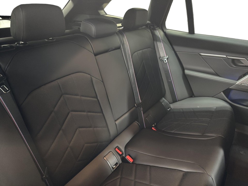 BMW Seria 5 520d Touring - foto 9