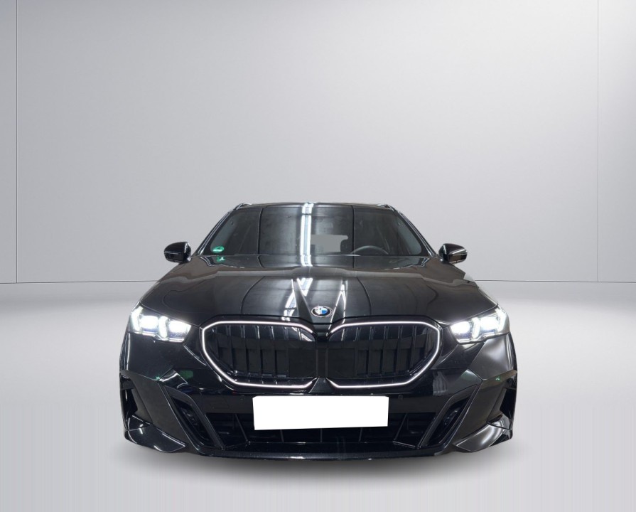 BMW Seria 5 520d Touring (2)