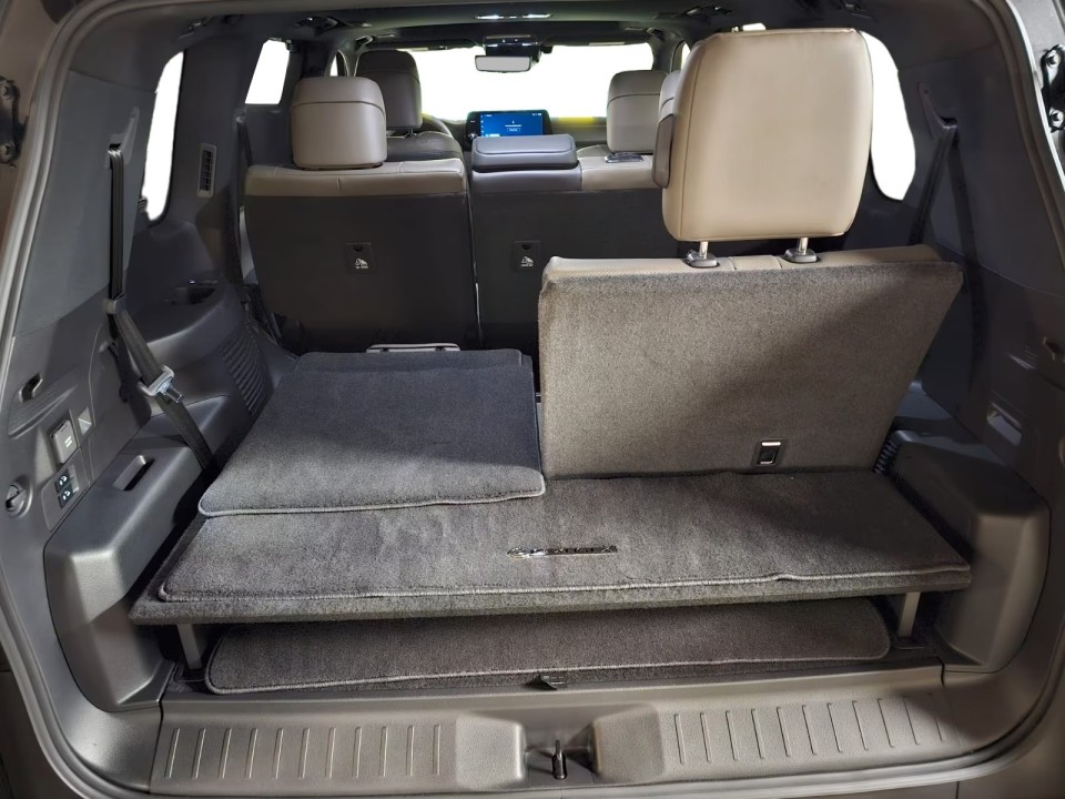 Lexus Seria LX 700h Overtrail - foto 19