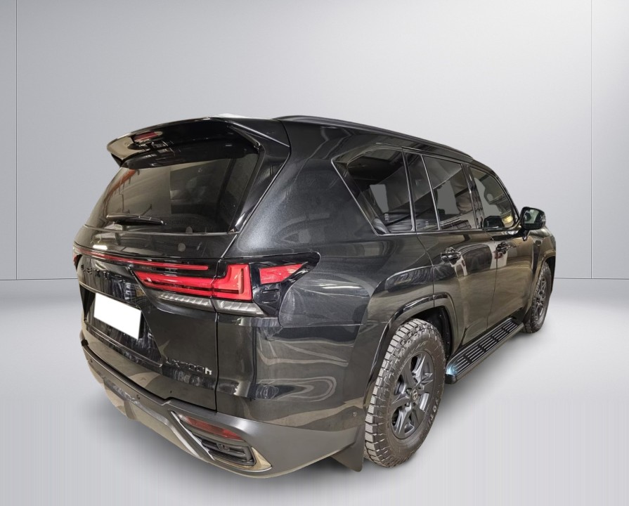 Lexus Seria LX 700h Overtrail (3)