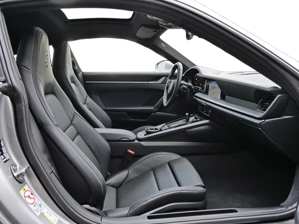 Porsche 911 Carrera 4S - foto 11