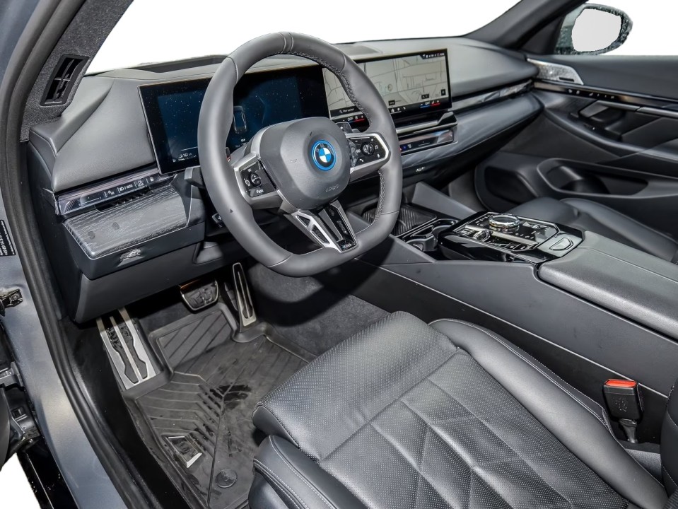 BMW Seria 5 xDrive550e M-Sport - foto 8