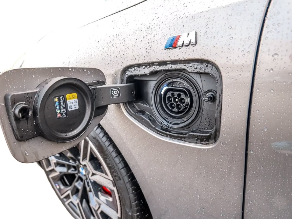 BMW Seria 5 xDrive550e M-Sport - foto 17