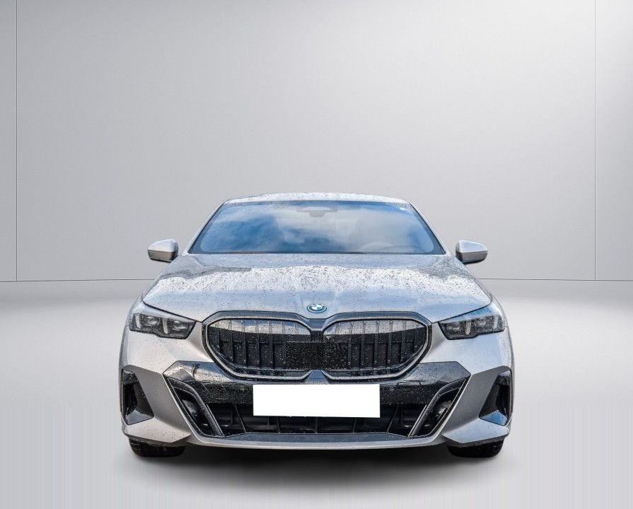 BMW Seria 5 xDrive550e M-Sport - foto 7