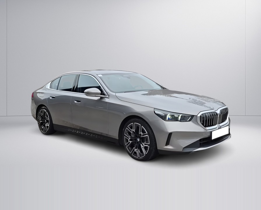 BMW Seria 5 xDrive550e