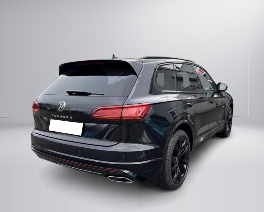 Volkswagen Touareg R-Line (2)