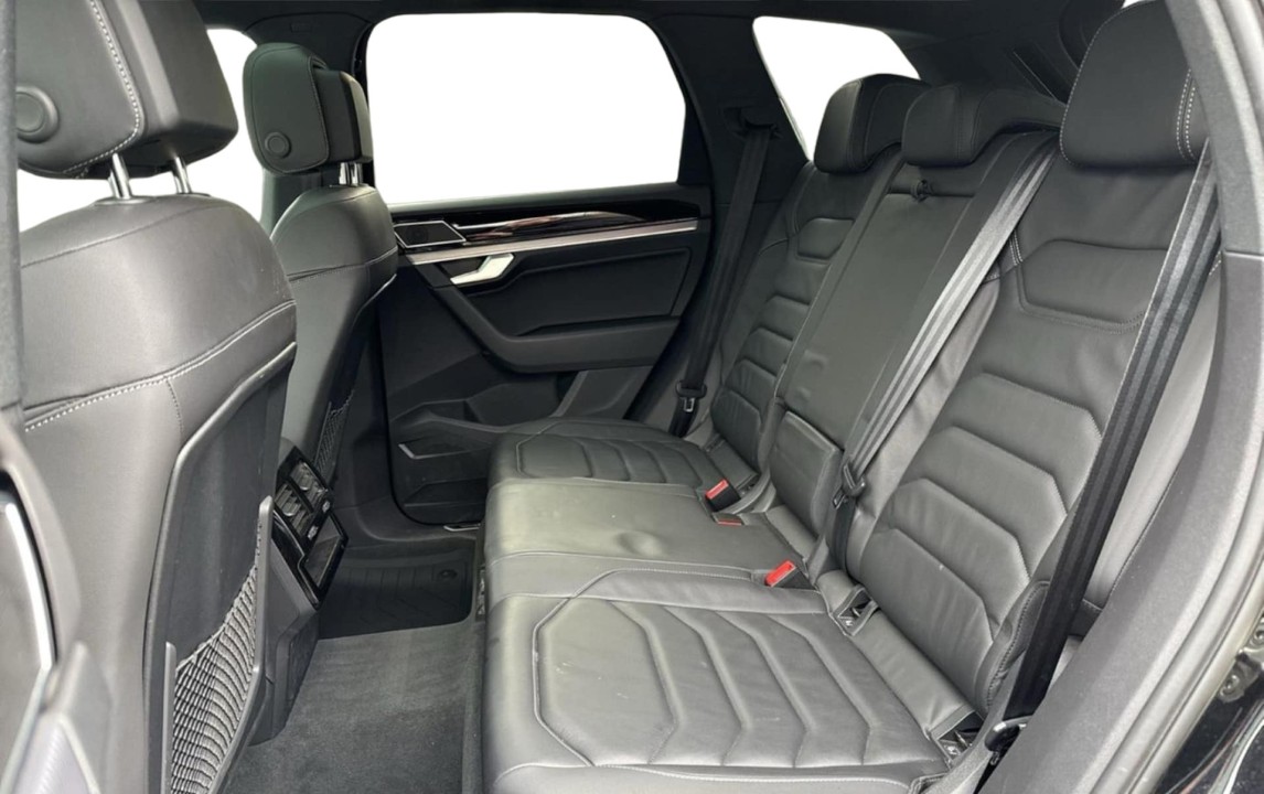 Volkswagen Touareg R-Line - foto 6