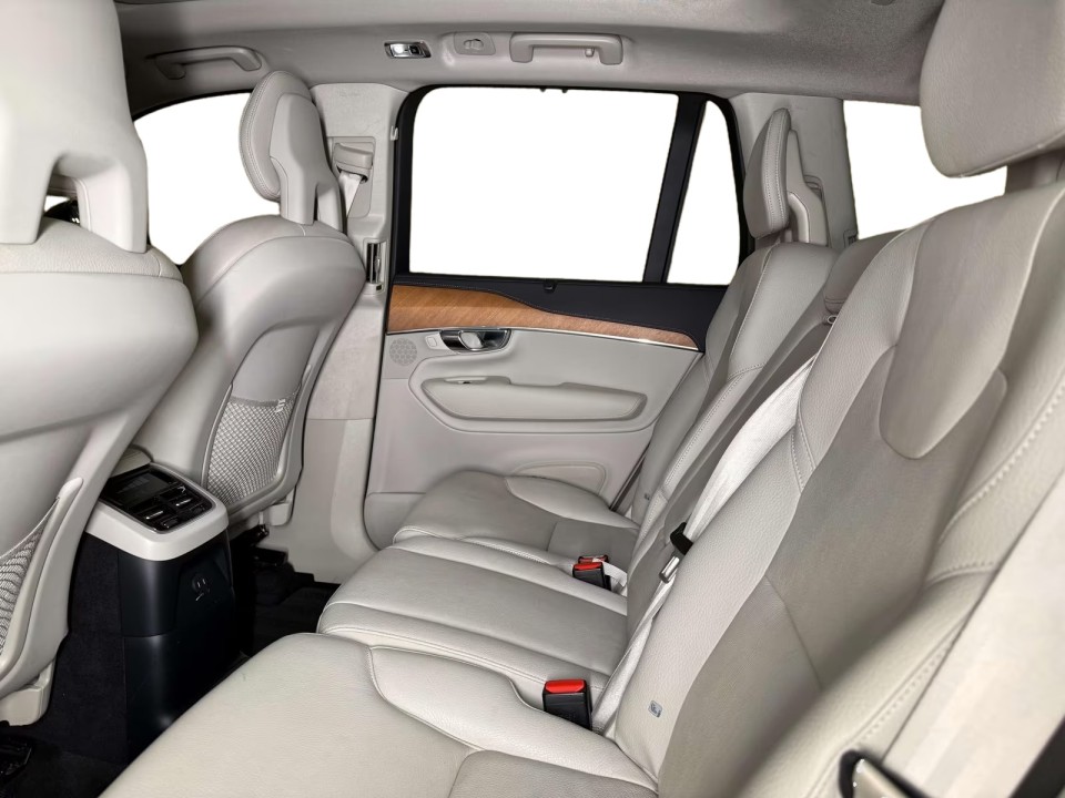 Volvo XC 90 T8 RECHARGE - foto 16