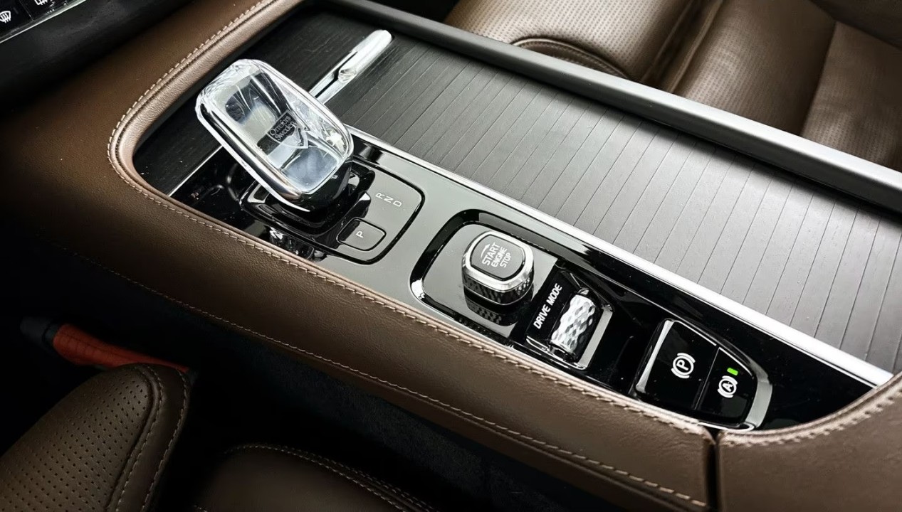 Volvo XC 90 T8 Recharge AWD Inscription - foto 19