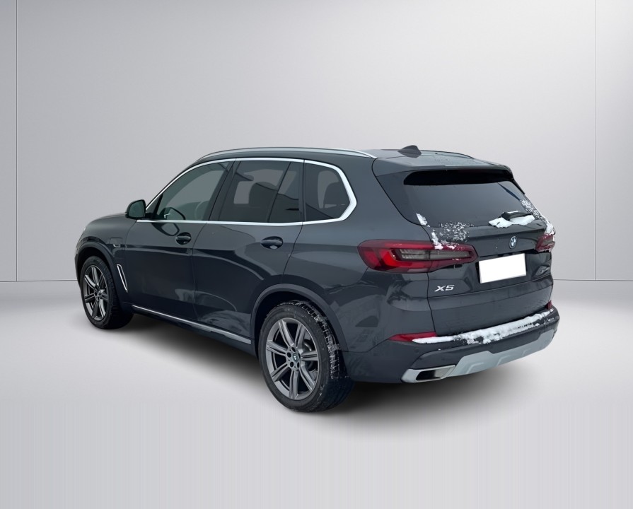 BMW X5 xDrive45e xLine (3)
