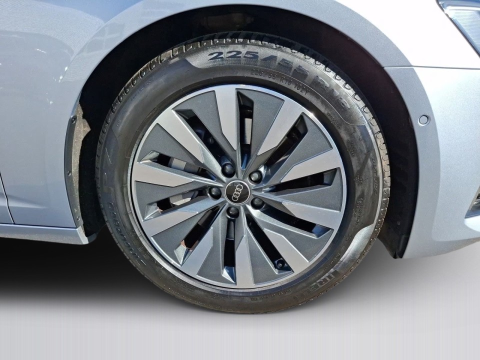 Audi A6 45 TFSI Quattro - foto 11