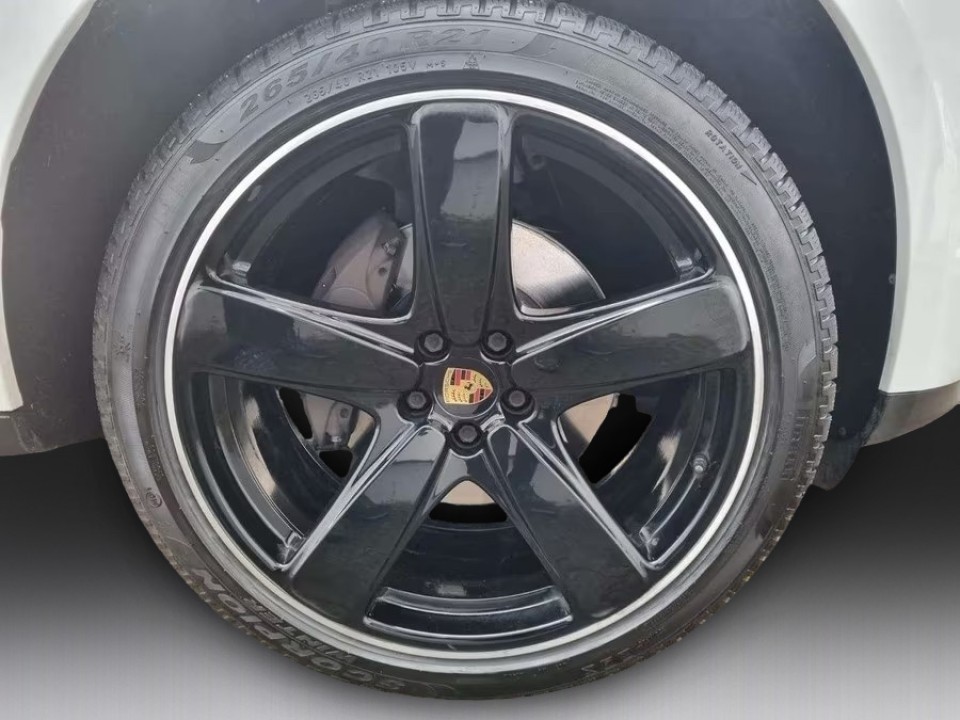 Porsche Macan - foto 22