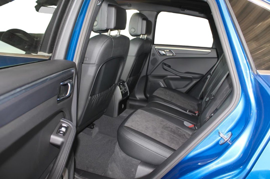 Porsche Macan - foto 16